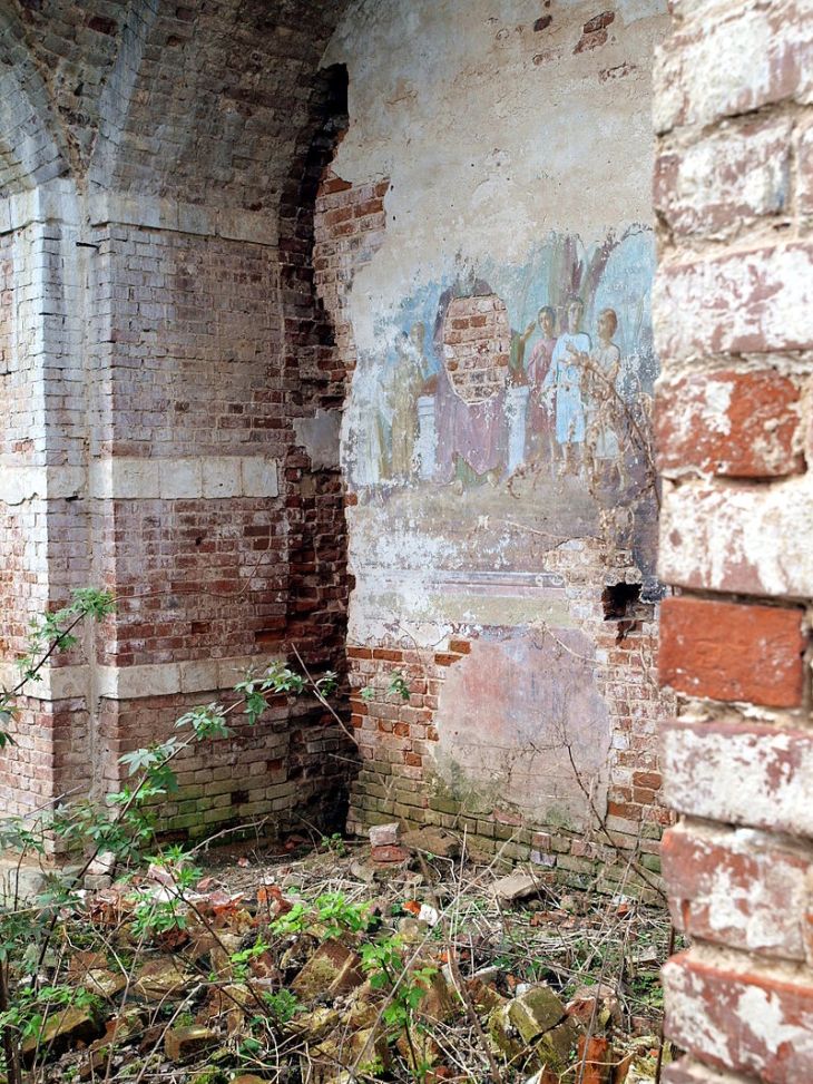 800px-Nikolskoe-Dolgorukovo_St_Nicholas_40